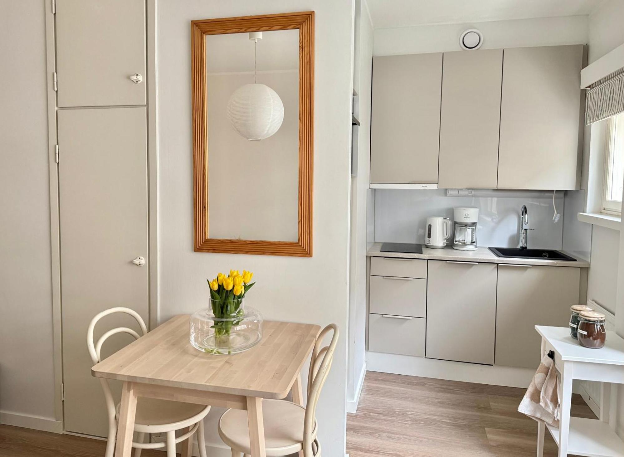 Just Renovated Stylish Nordic Studio By Tram Stop Helsinky Exteriér fotografie